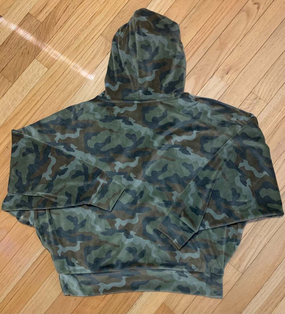 American Eagle Size S Camo Velour Hoodie - Picture 2 of 4